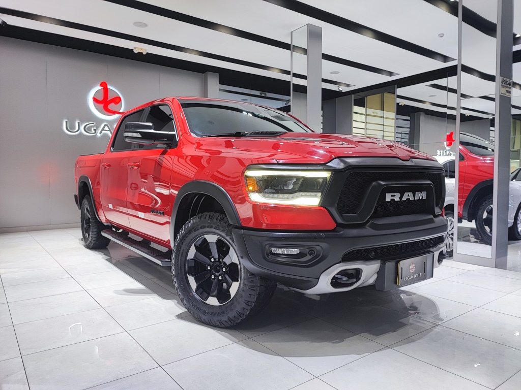 RAM 1500 REBEL CREW CAB 2020
