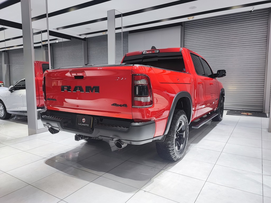 RAM 1500 REBEL CREW CAB 2020