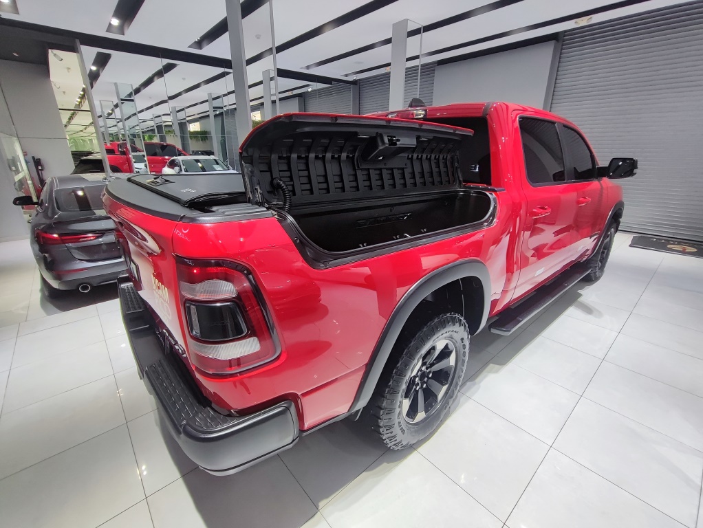 RAM 1500 REBEL CREW CAB 2020