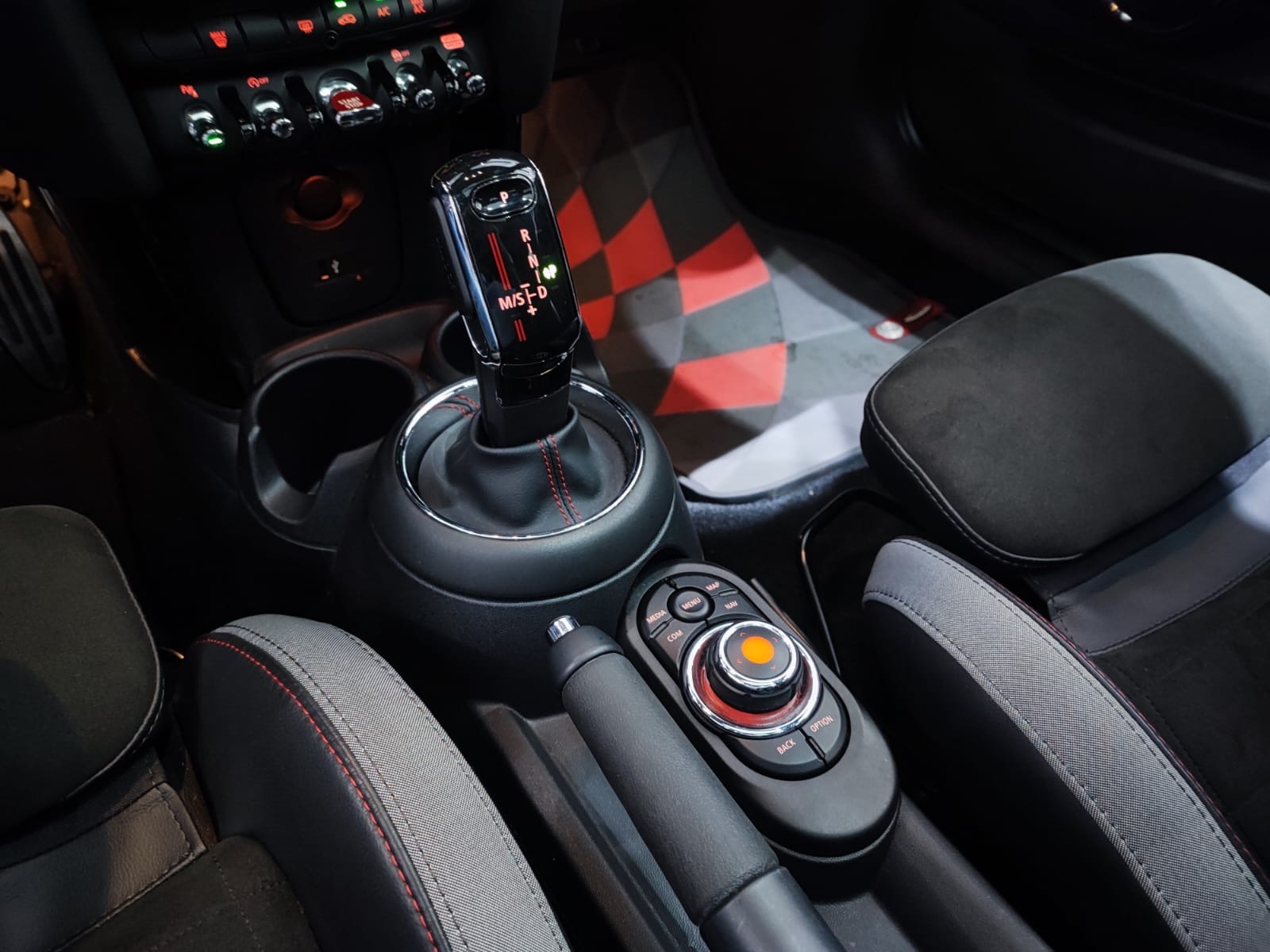 MINI HATCH JCW CHILI 2020
